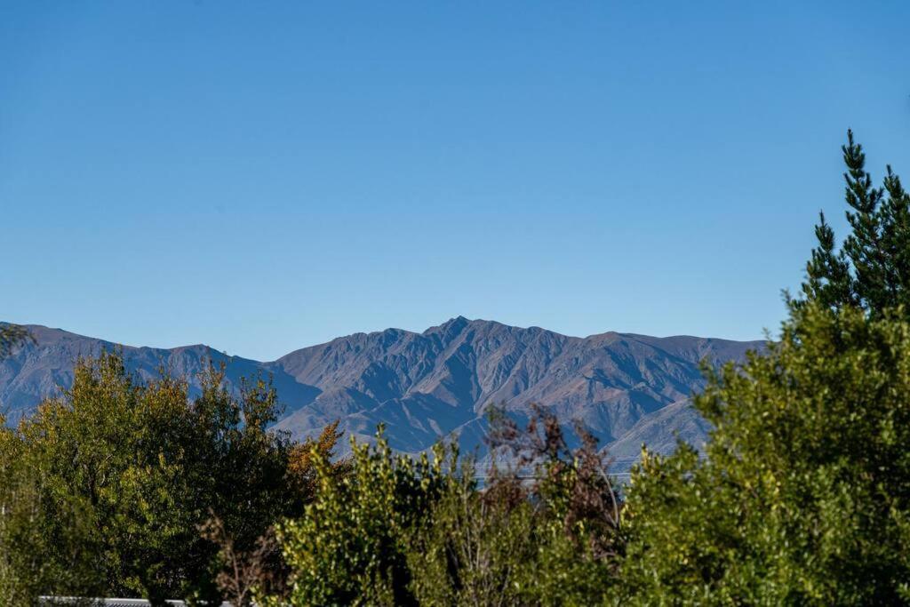Cosy Studio With Mountain Views Apartment วานากา ภายนอก รูปภาพ